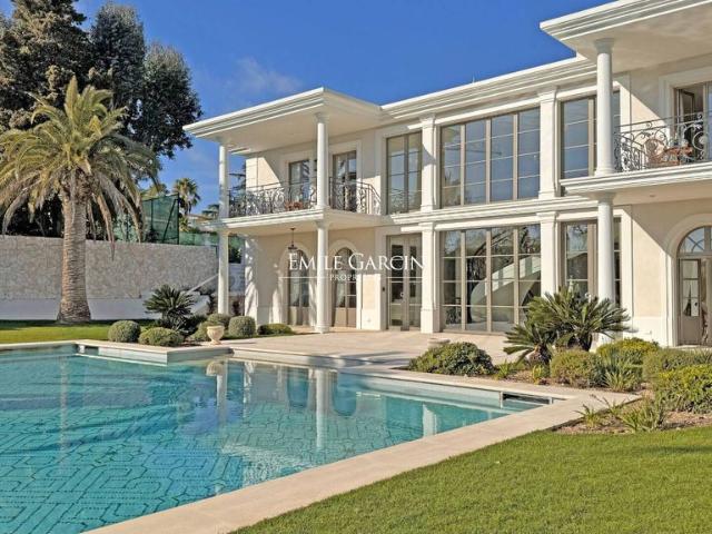 Maison de prestige de 980 m2 en location Vallauris, France