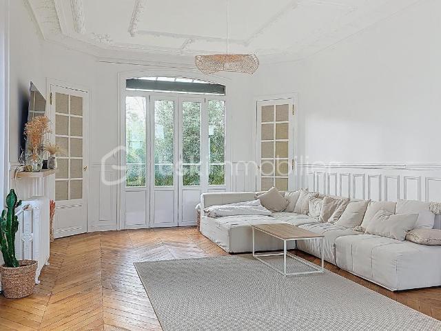 Maison de prestige des années 1920, développant 280 m² habitables