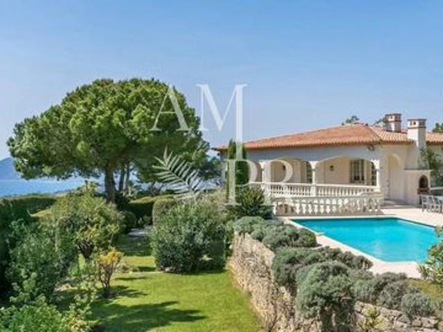 Hauteur de Cannes Villa Provençale avec piscine 8 personnes