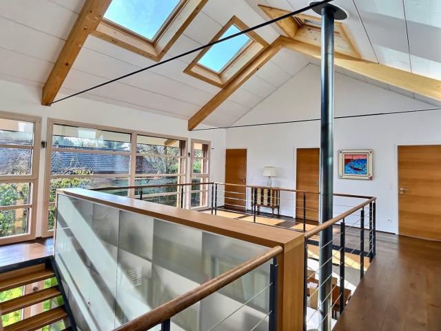 Maison de prestige Proximité centre et lac Grand Terrain 246m² Divonne les Bains