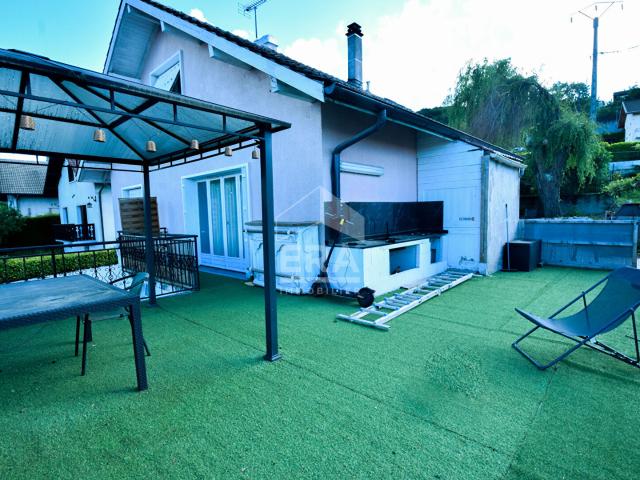 Maison de rapport à ETREMBIERES Idéales investissement 6 appartements vendus sans locataire