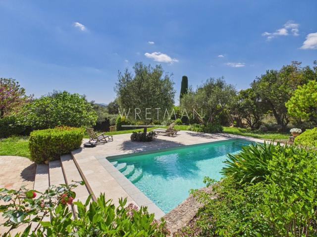 Maison de reve avec piscine et 4 chambres Opio 200m² Opio