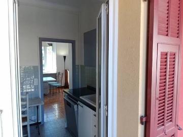 Maison de trois pièces sur deux niveaux avec jardin privatif