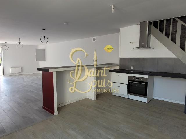 MAISON DE TYPE 4 DE 110 M2 3 CHAMBRES CELLIER