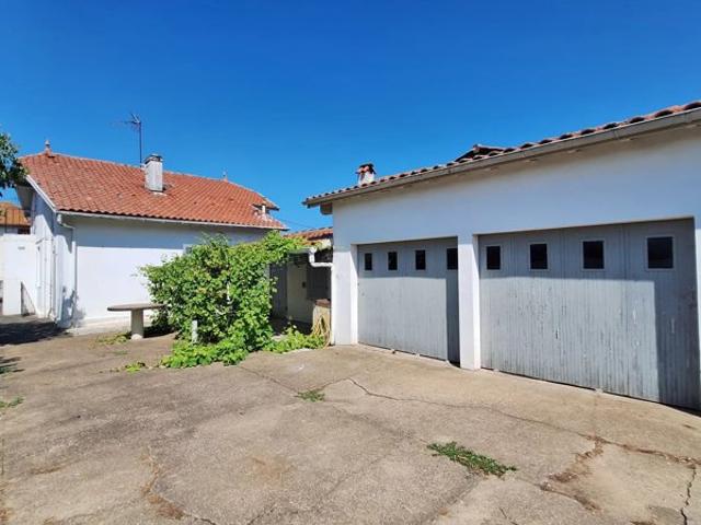 Maison de type 4 pièces avec appt 50 m² à l'étage
