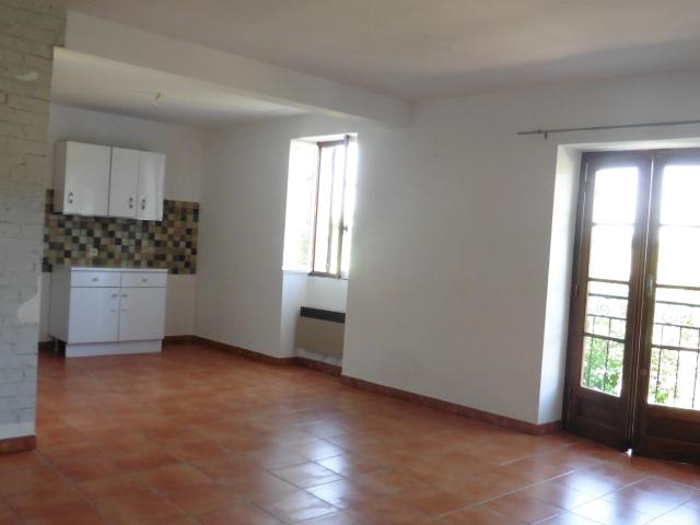 Maison de vilage 3 pièces avec garage
