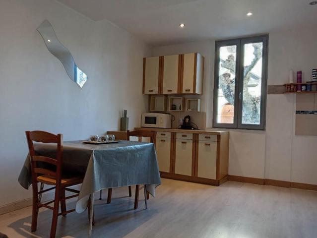 Maison de village 4 pièce s 65 m²