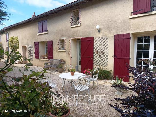 Maison de village 5 chambres 168m² Saint Saviol