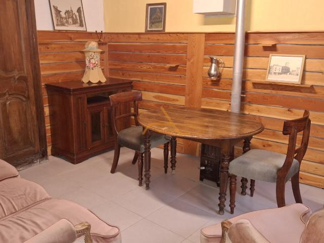 Maison de village 5 pièces, 91m² en location à Bourdeaux 650 € par mois