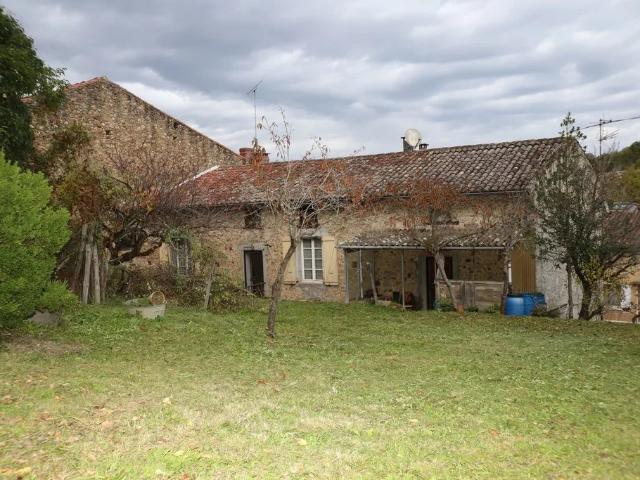 MAISON DE VILLAGE