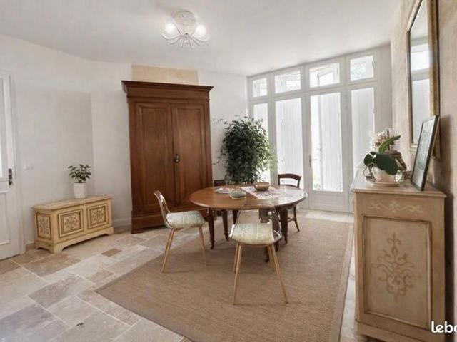Maison de village 6 pièces 203 m²