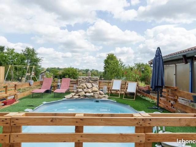 Maison de village 6 pièces 315 m²