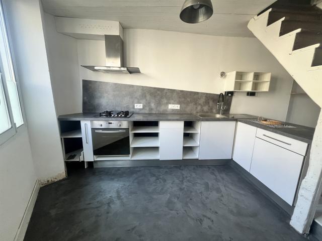 Maison de village 75m2 jardin et dépendances 75m² Saint Clar