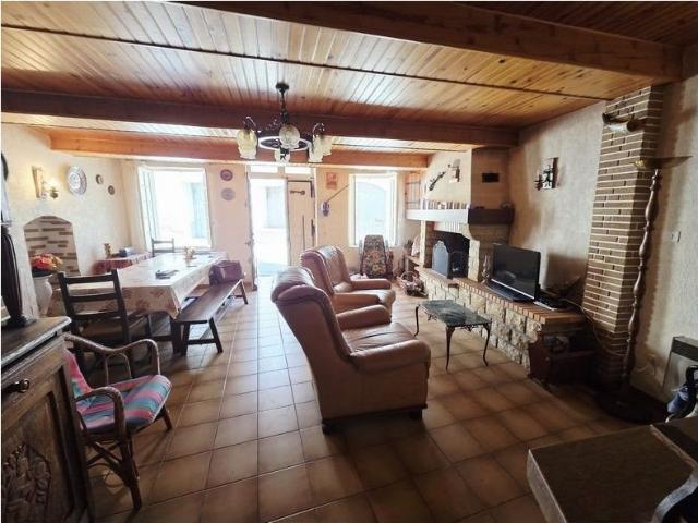 Maison de village 76m ² 76m² Saint Chinian