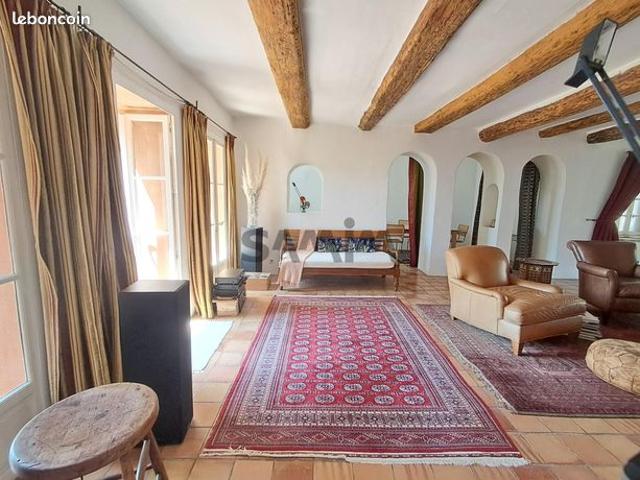 Maison de village 7 pièces 198 m²