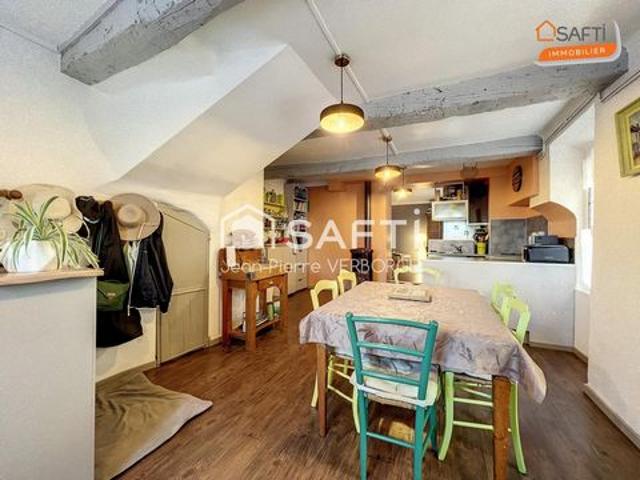 Maison de village 7 pièces de 93m² sur trois niveaux
