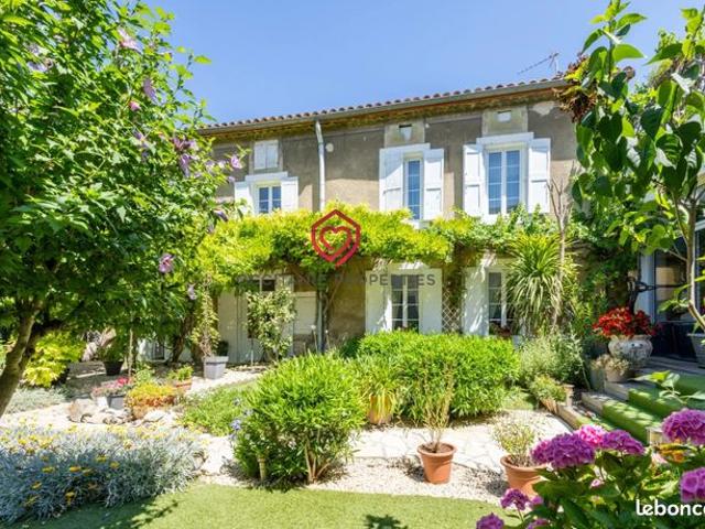 Propriété 9 pièces 276 m²