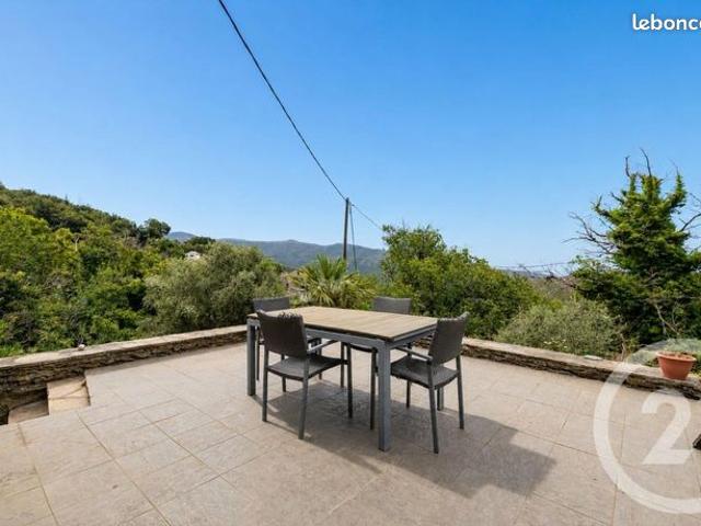 Maison de village 10 pièces 150 m²