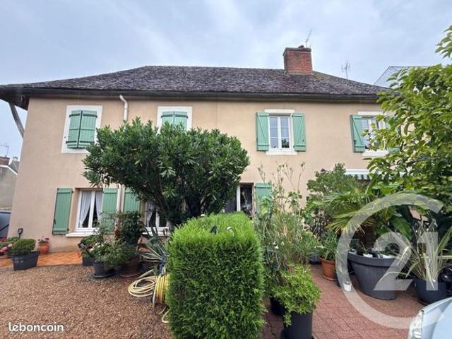 Maison de village 10 pièces 300 m²