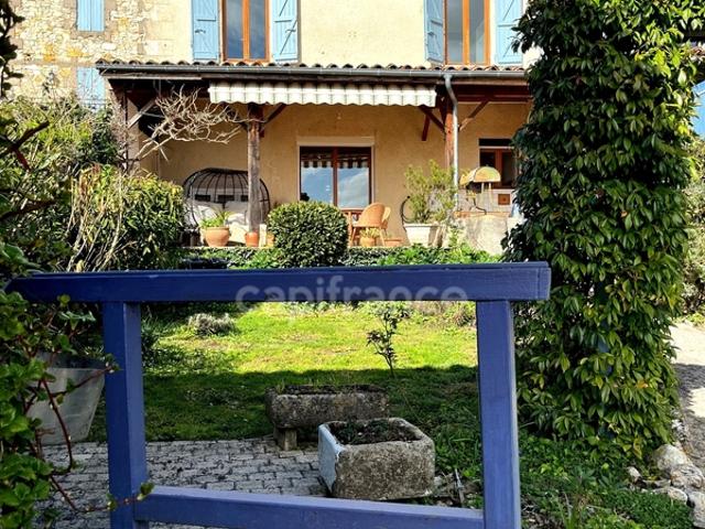 Maison de village, 110 m2, entièrement rénovée, à 15 minutes de Fleurance/Lectoure/Condom 32