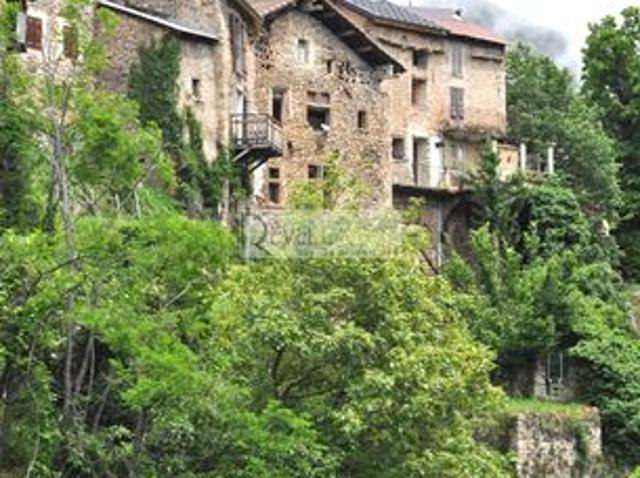 Maison de village 11 pièces 250 m²