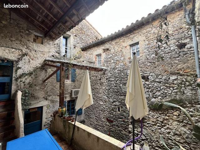 Maison de village 11 pièces 318 m²