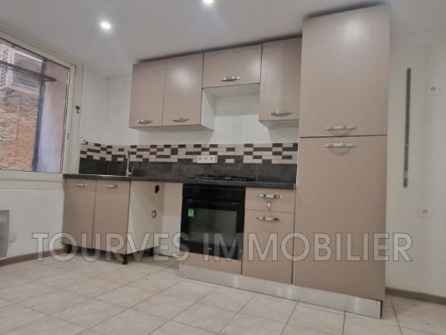 MAISON DE VILLAGE 120 M² TOURVES