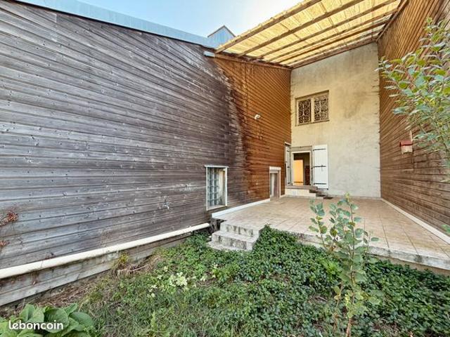 Maison de village 139m2 4 pièces