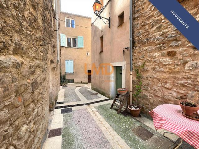 Maison de village en pierre potentiel Chateaudouble calme