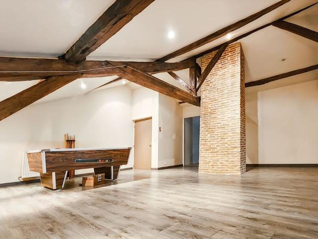 Maison de village 194.69m ² 195m² Neuvic