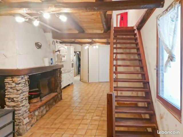 Maison de village 2 pièces 87 m²
