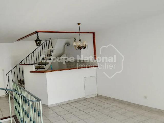 Maison de village 3 pièce s 43 m2 avec grand garage