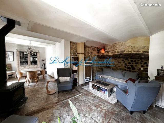Maison de village 3 pièces 115 m²