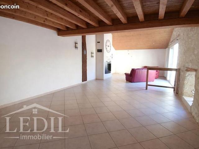 Maison de village 3 pièces 166 m²