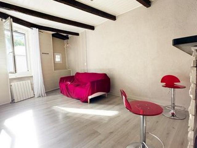 Maison de village 3 pièces avec garage au cœur de Brassac