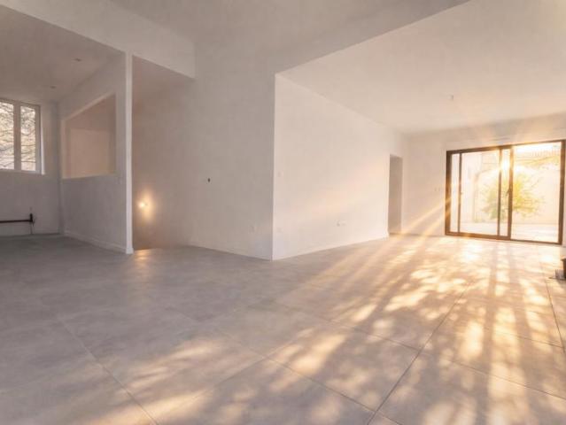 MAISON DE VILLAGE T5 116 M2 TERRASSE JARDIN GARAGE