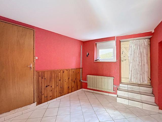MAISON DE VILLAGE À CONFORTER