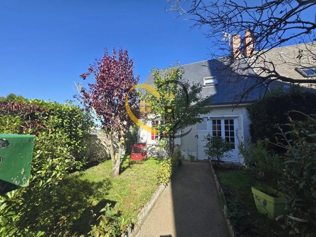 A VENDRE Maison de village à Etrechy