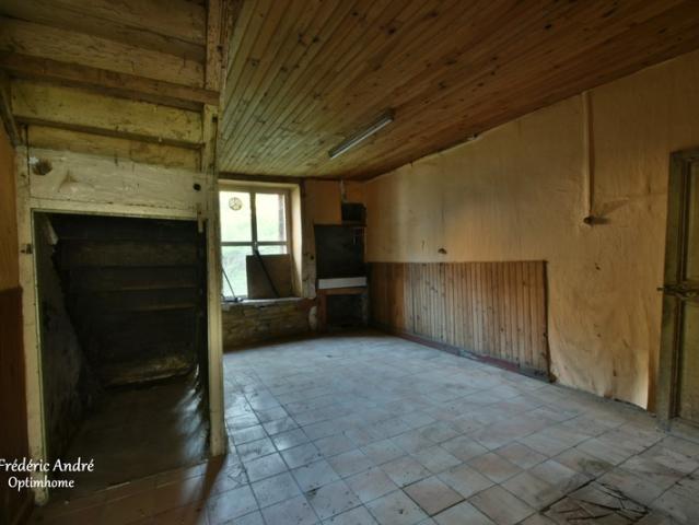 Maison de village à rénover à proximité de la Belgique