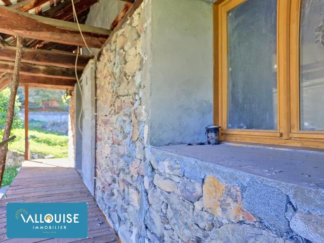 MAISON DE VILLAGE A RENOVER A PUY SAINT VINCENT 1400