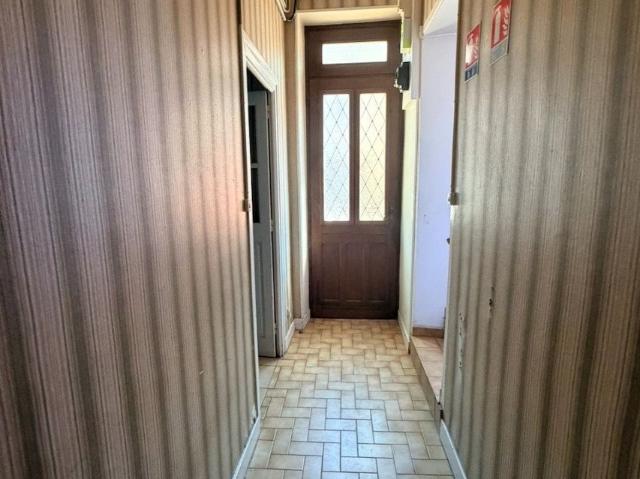 Maison De Village À Rénover. m² Semur en Brionnais