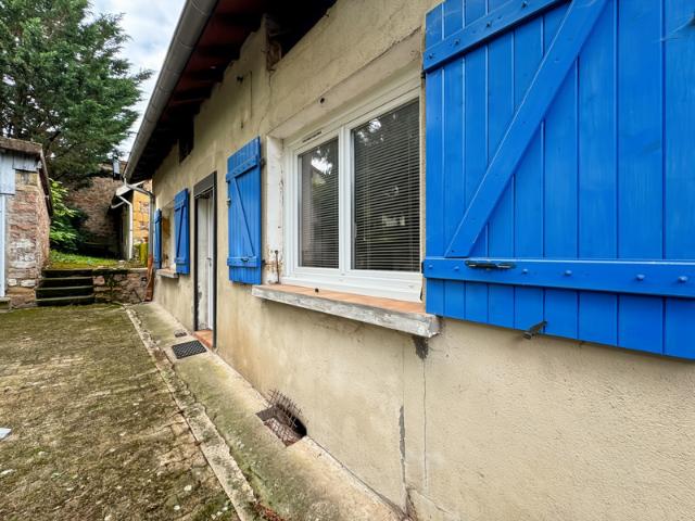 Maison de village à vendre 7 pièces proche de LA CLAYETTE 71 185 m² terrain 1235 m²
