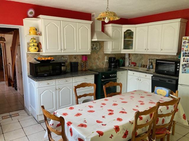 MAISON de VILLAGE A VENDRE DANS UN BOURG PERCHERON
