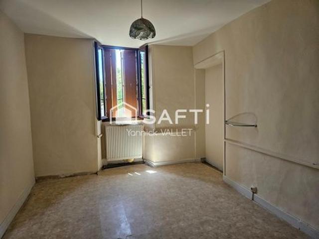 Maison de village à vendre Segonzac 24600