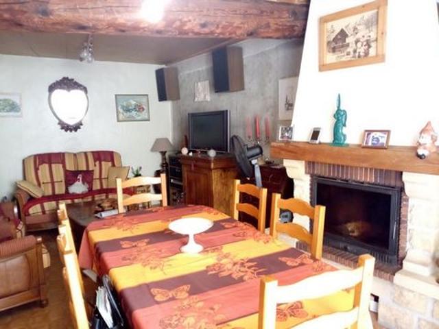 MAISON DE VILLAGE AU CALME AVEC GARAGE ET REMISE A 30M DE PERPIGNAN 45M DE LA MER