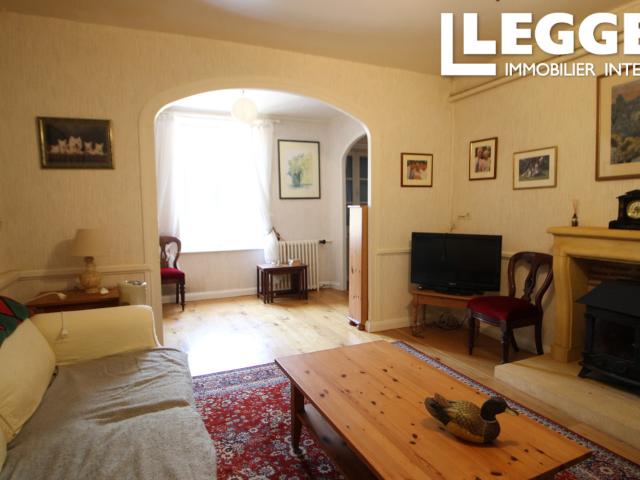 Maison de village au calme avec piscine