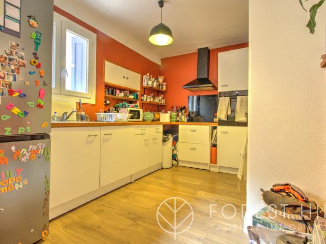 Maison de Village Authentique 4 Chambres, Terrasse et Jard. 125m² Calmeilles