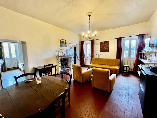 Maison de Village Authentique à Moltifao avec Potentiel Exce