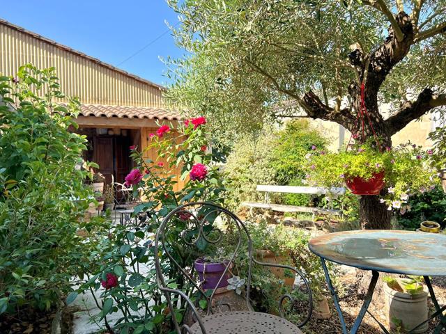 Maison de village avec appartement indépendant 170m² Monségur