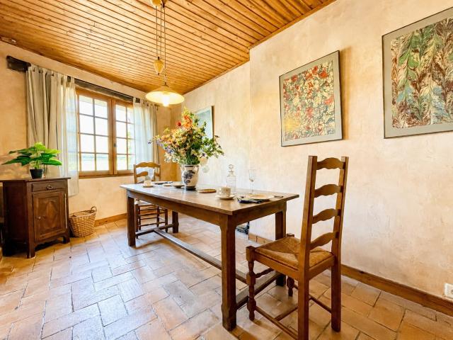 Maison de village avec cachet à rénover 88m² Lalinde